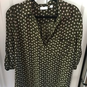 3/4 sleeve, v neck blouse